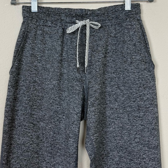 Vuori Performance DreamKnit Jogger Pants in Heather Grey - Picture 5 of 14